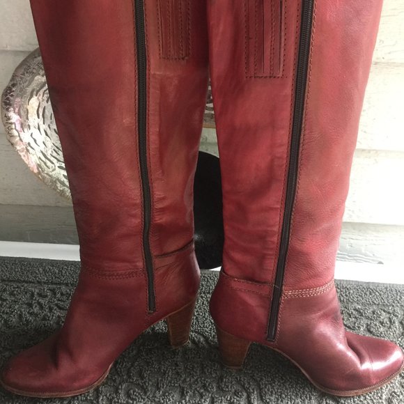 Vintage Handcrafted Brazilian Leather "Daisy Jones"Heel Boot - Picture 10 of 16